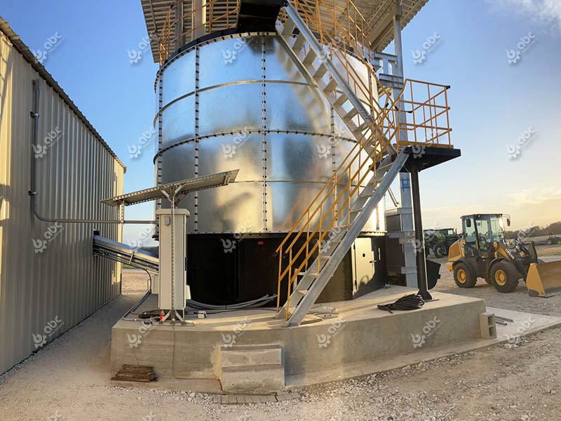 chicken manure fermentation tank installed in United States