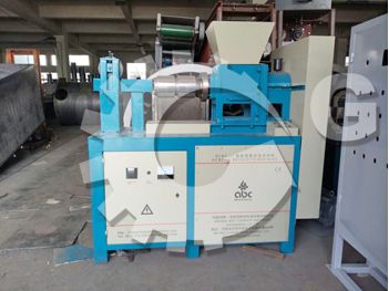 screw charcoal briquetting machine for sale